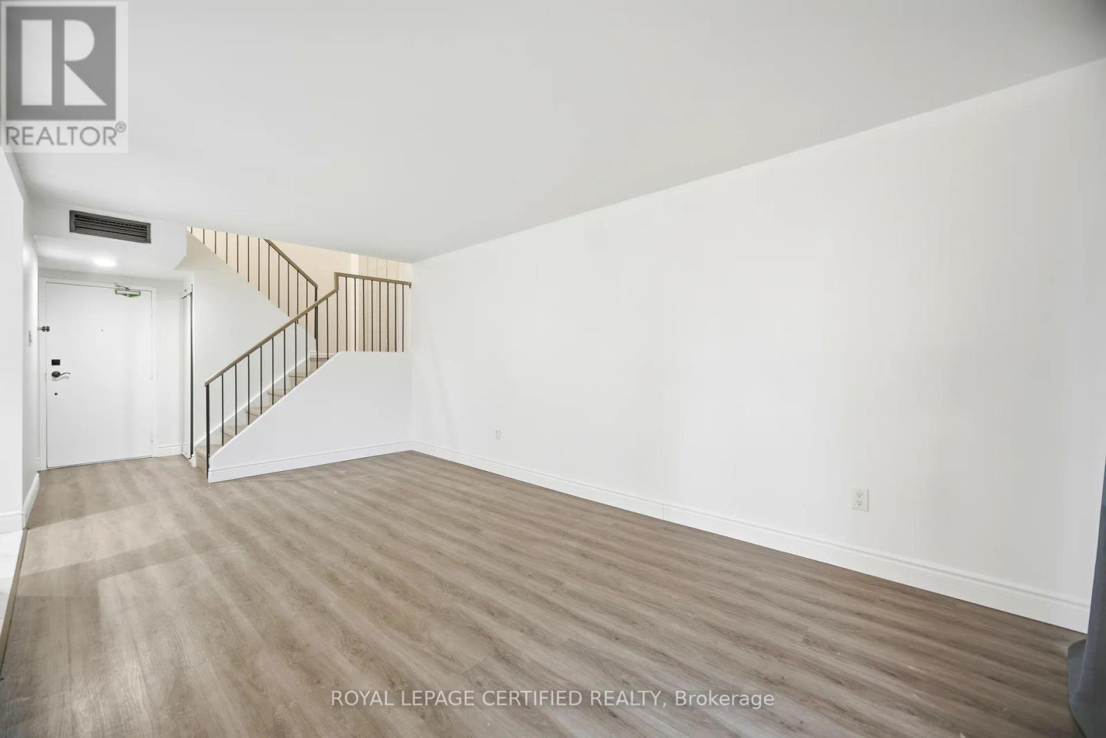 112 - 2645 Jane Street, Toronto (Glenfield-Jane Heights), Ontario  M3L 2J3 - Photo 10 - W12692752