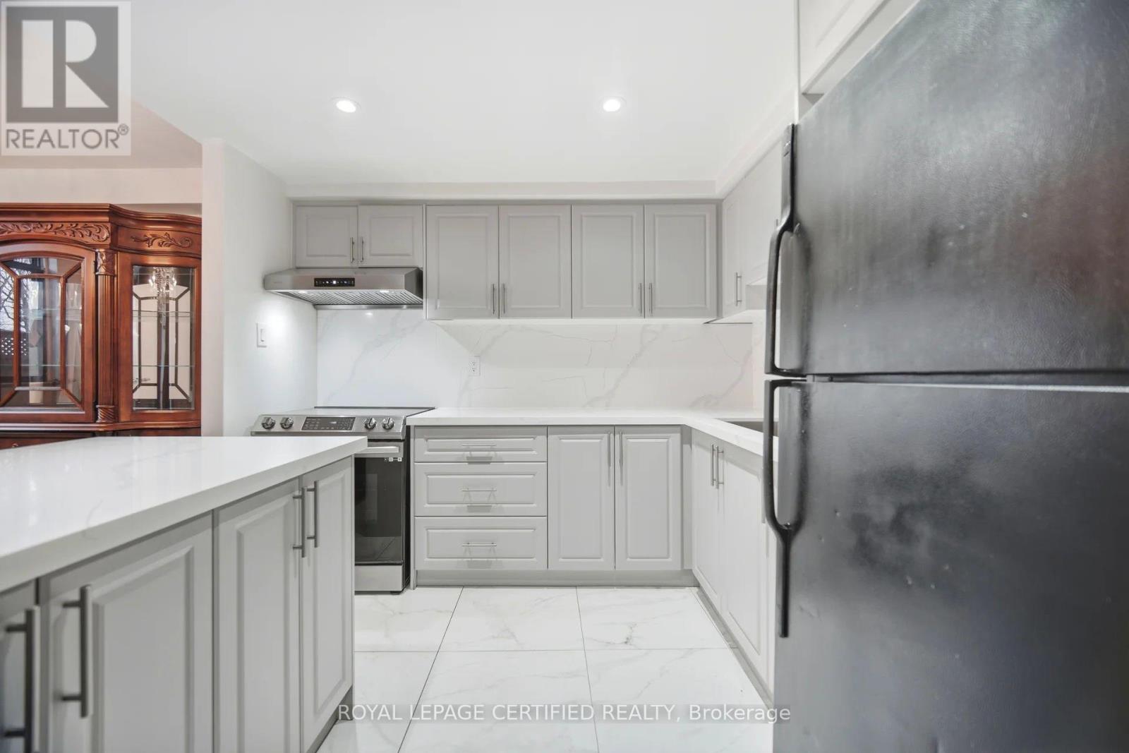 112 - 2645 Jane Street, Toronto (Glenfield-Jane Heights), Ontario  M3L 2J3 - Photo 19 - W12692752