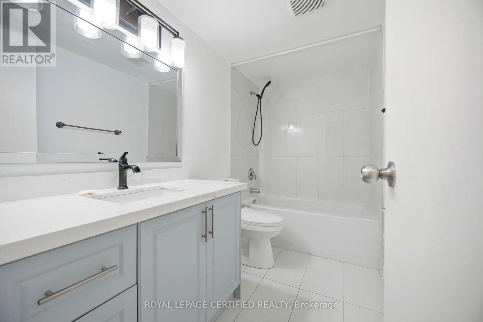 112 - 2645 Jane Street, Toronto (Glenfield-Jane Heights), Ontario  M3L 2J3 - Photo 32 - W12692752