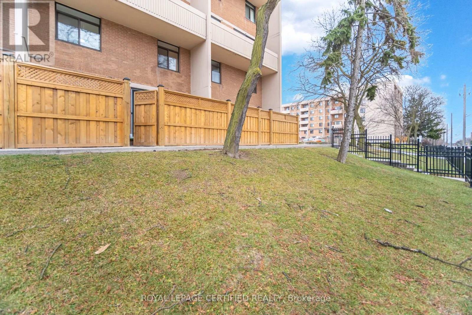 112 - 2645 Jane Street, Toronto (Glenfield-Jane Heights), Ontario  M3L 2J3 - Photo 38 - W12692752