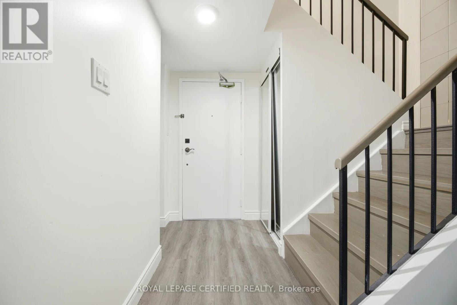 112 - 2645 Jane Street, Toronto (Glenfield-Jane Heights), Ontario  M3L 2J3 - Photo 7 - W12692752