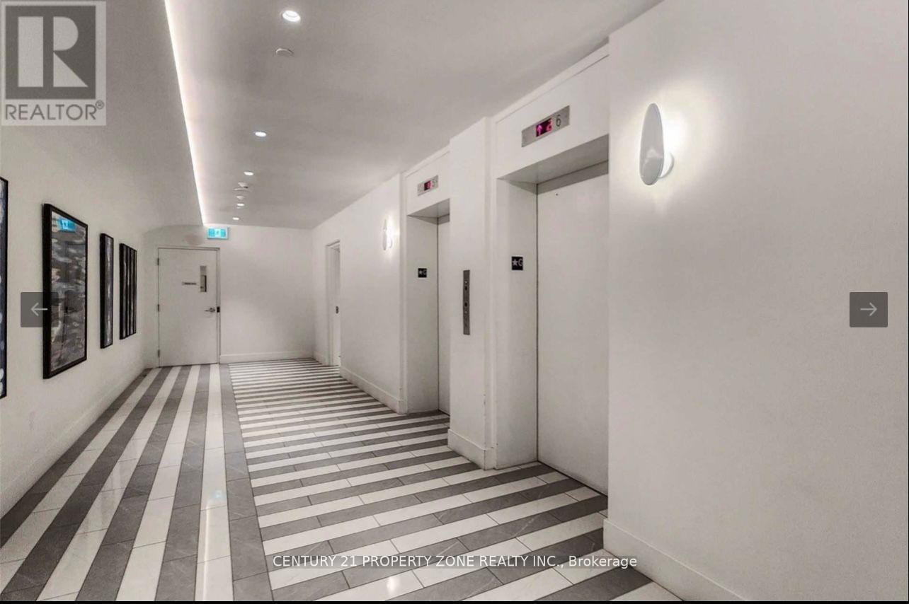 742 - 26 Gibbs Road, Toronto, Ontario  M9B 6L6 - Photo 12 - W12692758