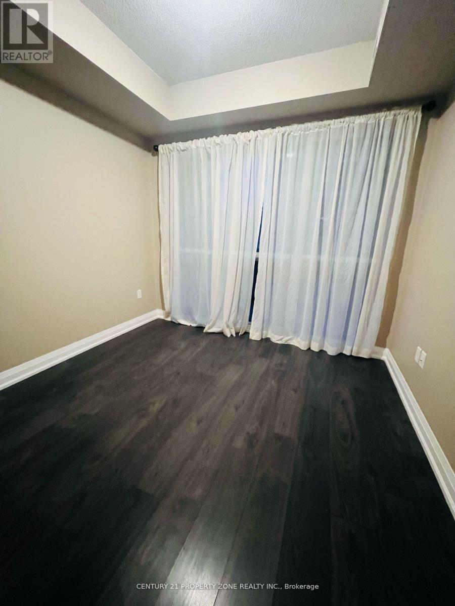 742 - 26 Gibbs Road, Toronto, Ontario  M9B 6L6 - Photo 4 - W12692758