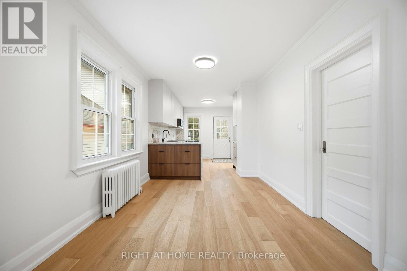 54 Thirty First Street, Toronto, Ontario  M8W 3E9 - Photo 12 - W12692786