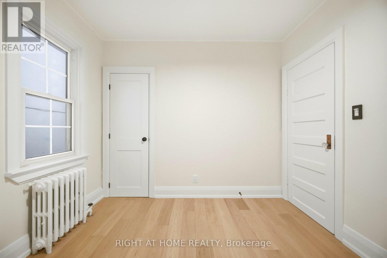 54 Thirty First Street, Toronto, Ontario  M8W 3E9 - Photo 21 - W12692786