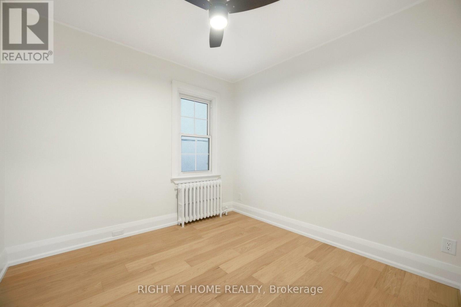 54 Thirty First Street, Toronto, Ontario  M8W 3E9 - Photo 23 - W12692786