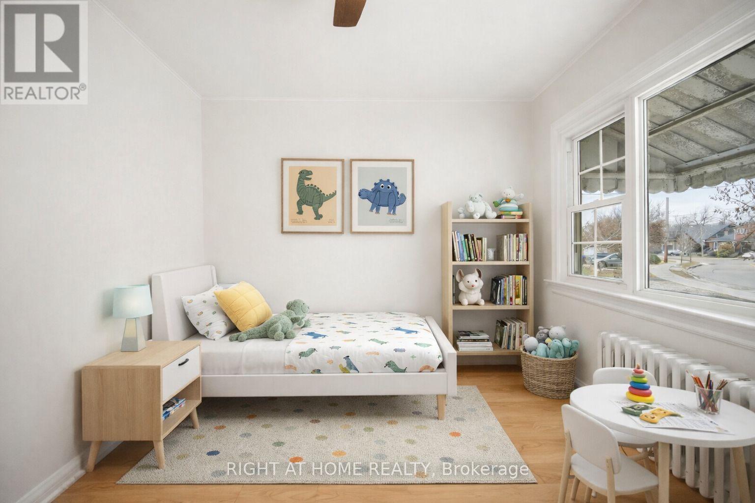 54 Thirty First Street, Toronto, Ontario  M8W 3E9 - Photo 28 - W12692786