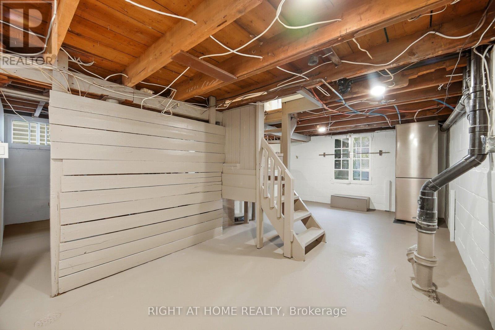 54 Thirty First Street, Toronto, Ontario  M8W 3E9 - Photo 35 - W12692786