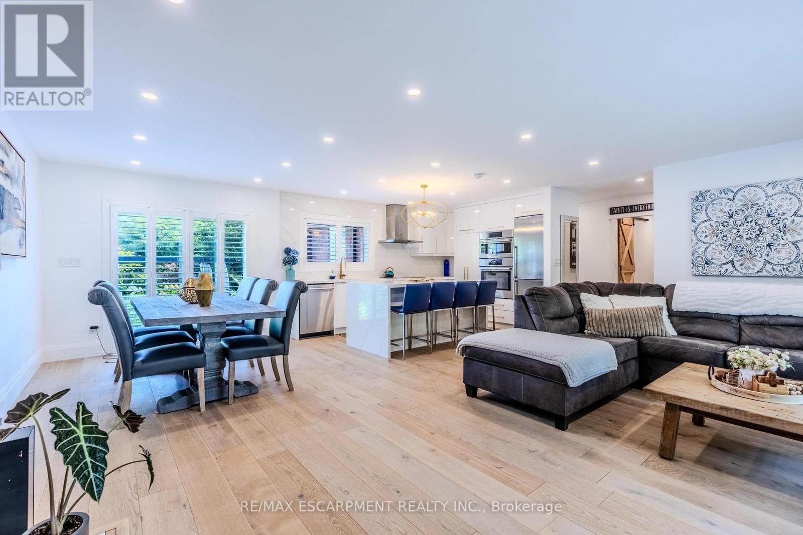 23 West Hampton Road, St. Catharines, Ontario  L2T 3E6 - Photo 14 - X12692764