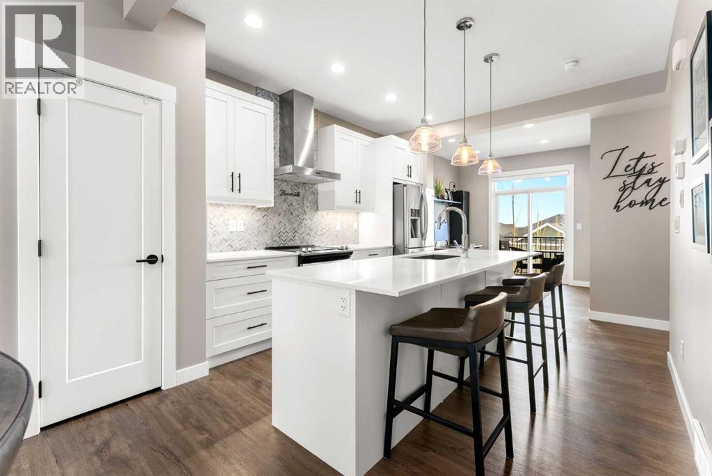 803, 355 Nolancrest Heights Nw, Calgary, Alberta  T3R 0Z9 - Photo 2 - A2278053