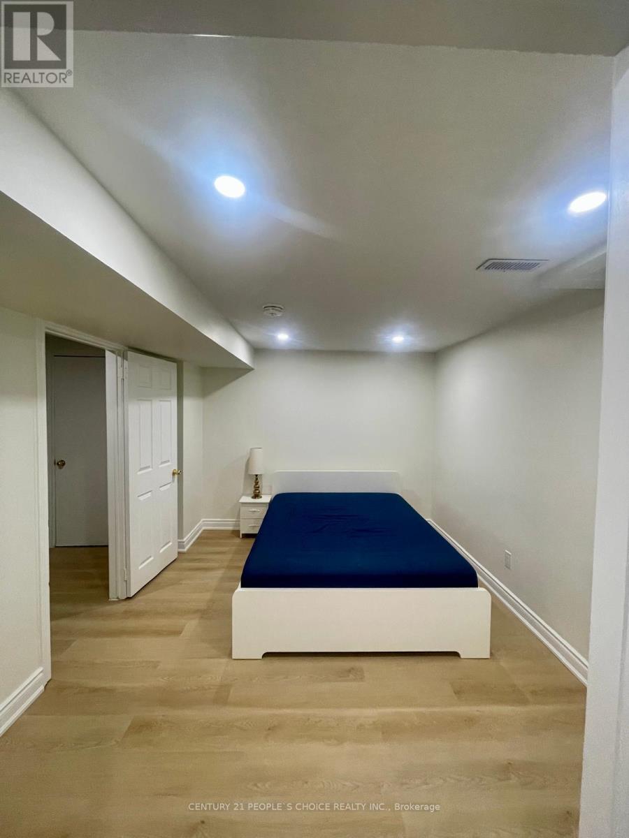 Bsmt - 319 Barber Drive, Halton Hills, Ontario  L7G 5H7 - Photo 25 - W12692700
