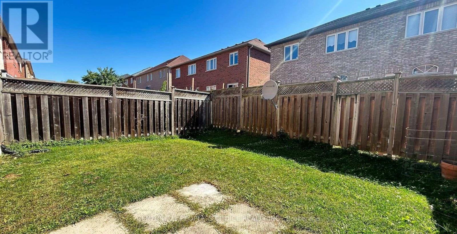 15 Krakow Street, Brampton, Ontario  L6Y 0K9 - Photo 14 - W12686860