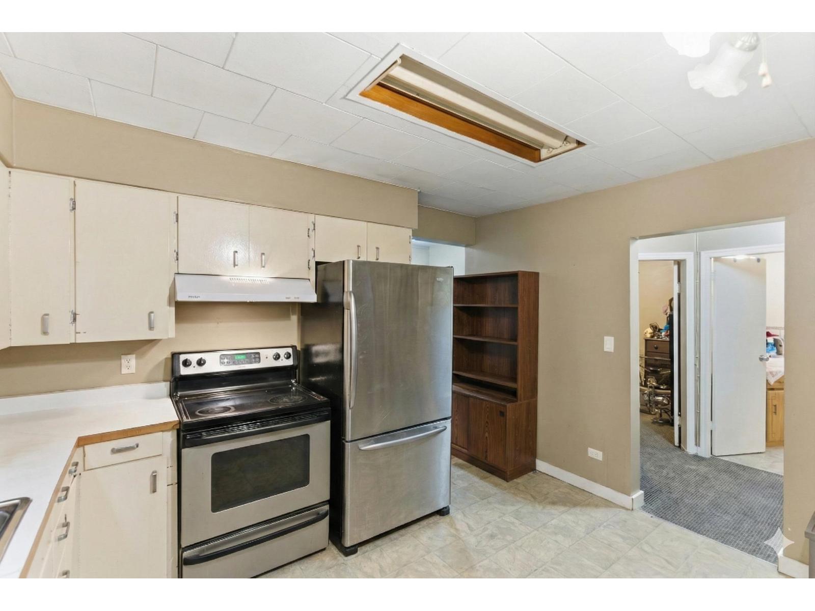 33219 7 Avenue, Mission, British Columbia  V2V 2E2 - Photo 5 - R3077754