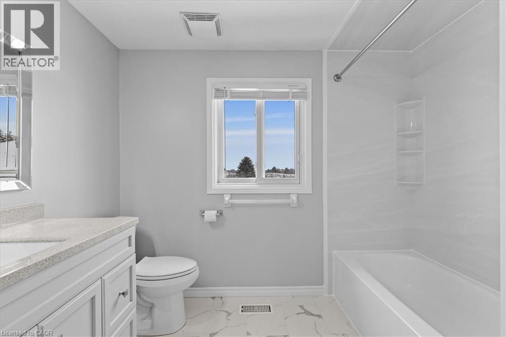 493 Bankside Drive, Kitchener, Ontario  N2N 3J3 - Photo 11 - 40798119