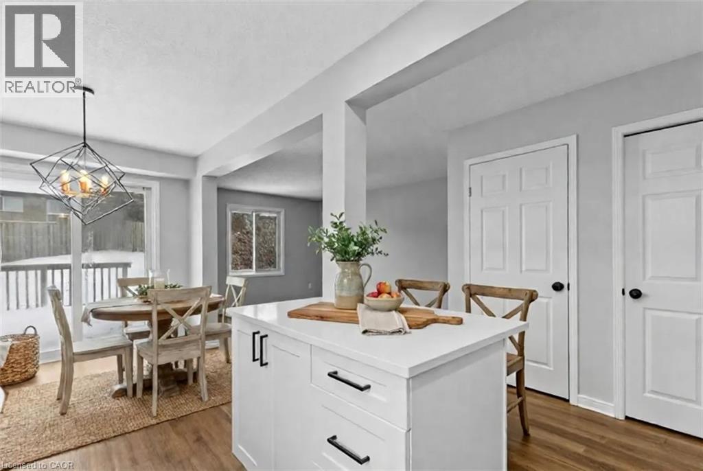 493 Bankside Drive, Kitchener, Ontario  N2N 3J3 - Photo 4 - 40798119