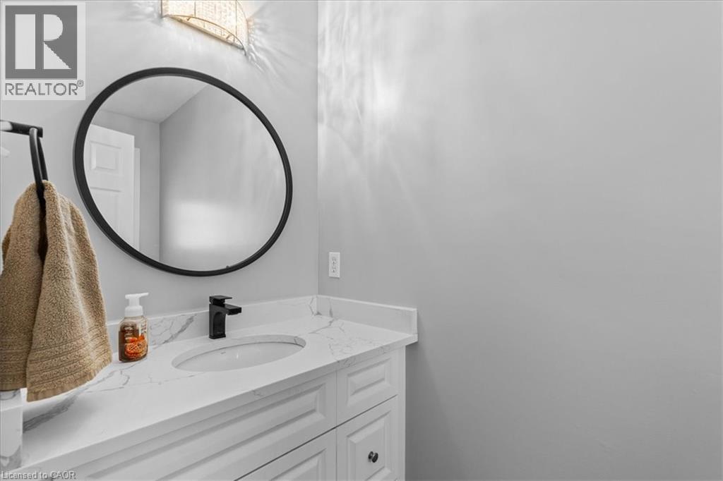 493 Bankside Drive, Kitchener, Ontario  N2N 3J3 - Photo 7 - 40798119