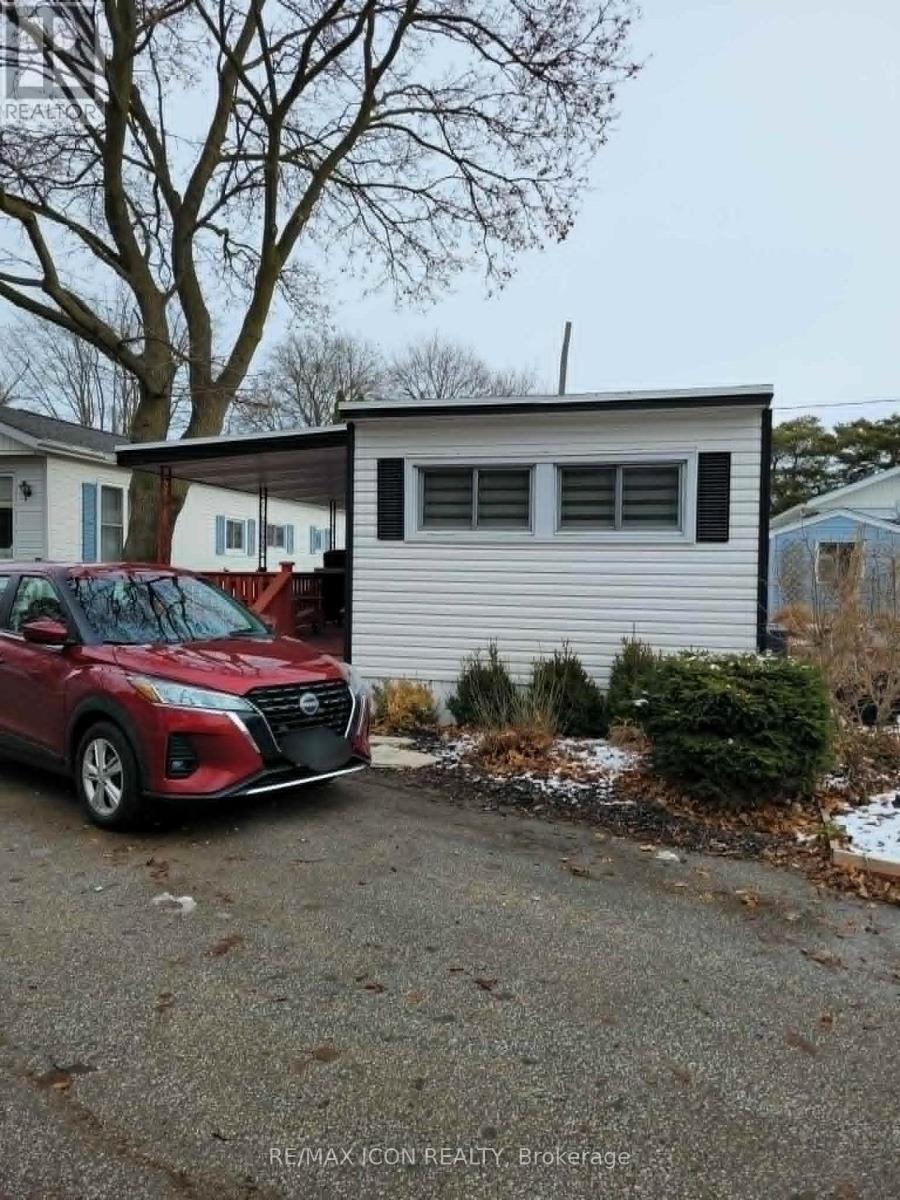 13 - 1940 LONDON LINE, Sarnia, Ontario