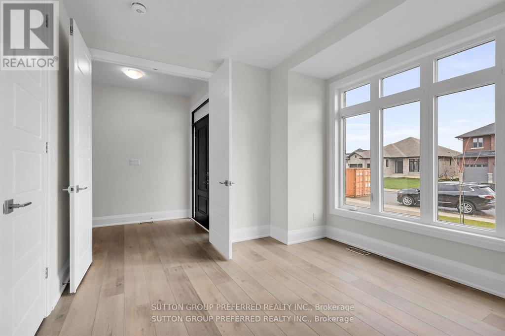 1 Bouw Place, Dutton/dunwich, Ontario  N0L 1J0 - Photo 33 - X12692968