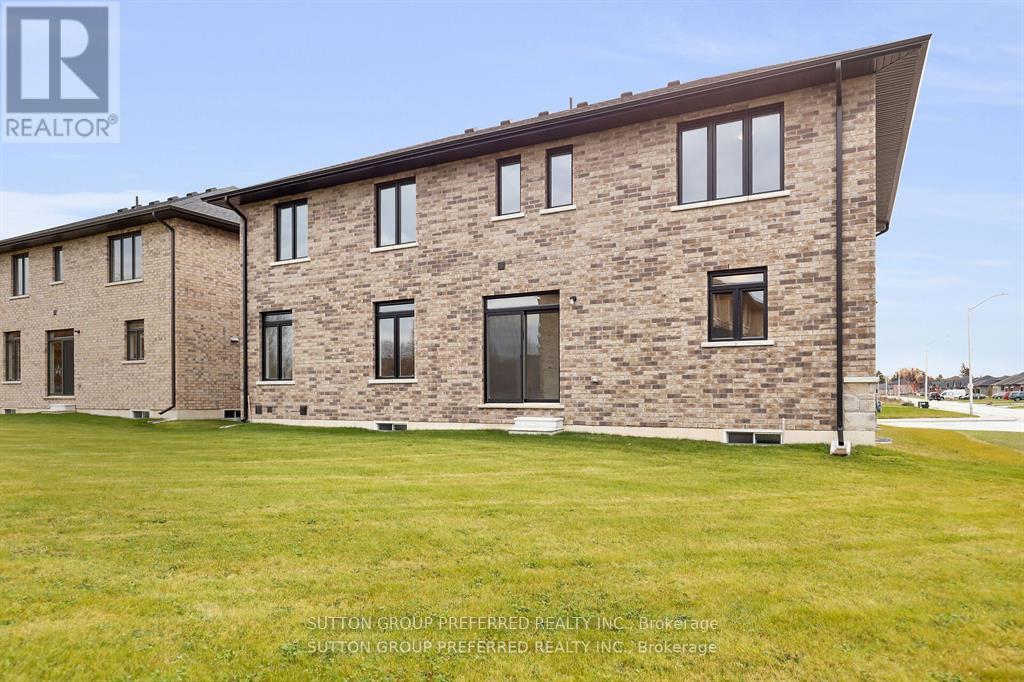 1 Bouw Place, Dutton/dunwich, Ontario  N0L 1J0 - Photo 39 - X12692968