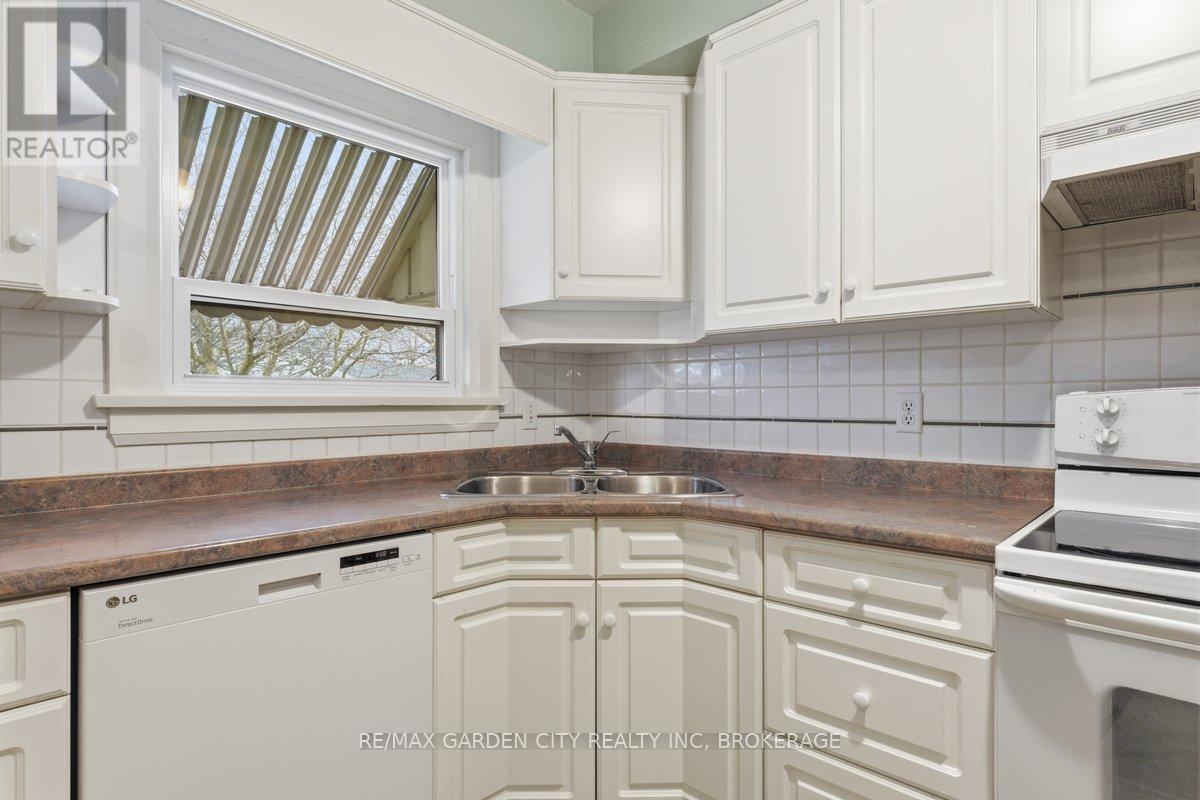 1509 Haist Street N, Pelham, Ontario  L0S 1E0 - Photo 12 - X12690448