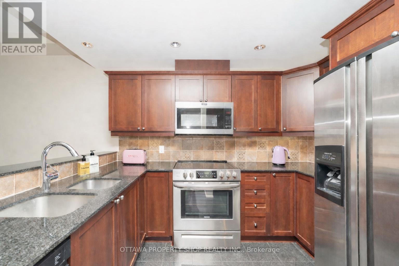 403 - 700 Sussex Drive, Ottawa, Ontario  K1N 1K4 - Photo 8 - X12692868