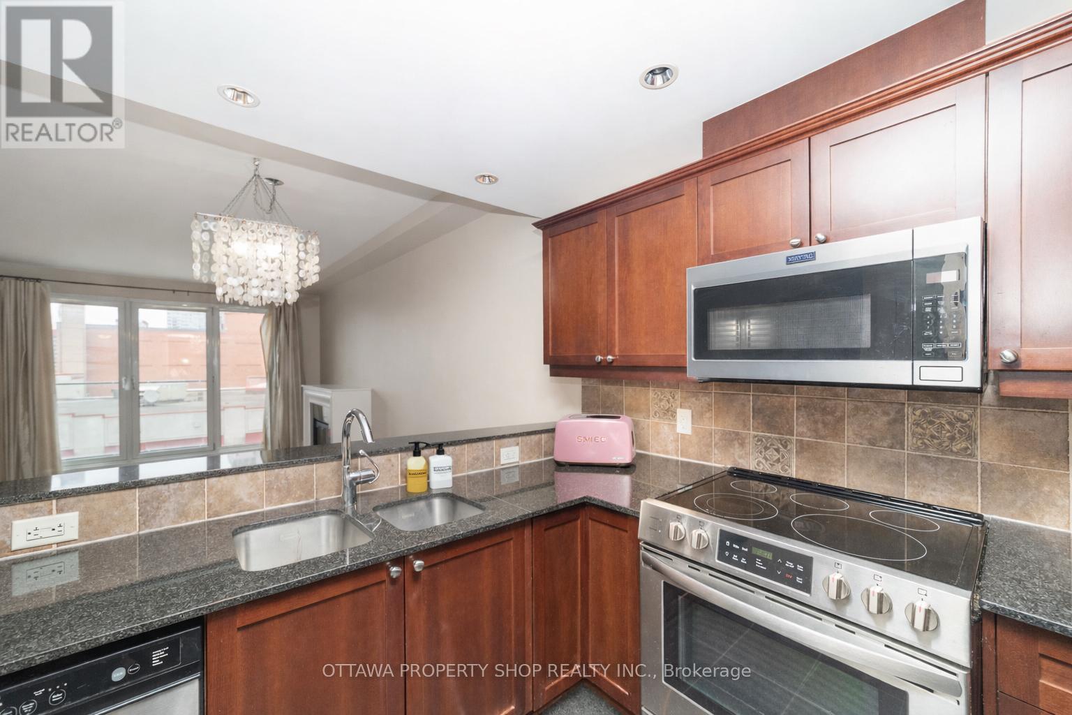 403 - 700 Sussex Drive, Ottawa, Ontario  K1N 1K4 - Photo 9 - X12692868