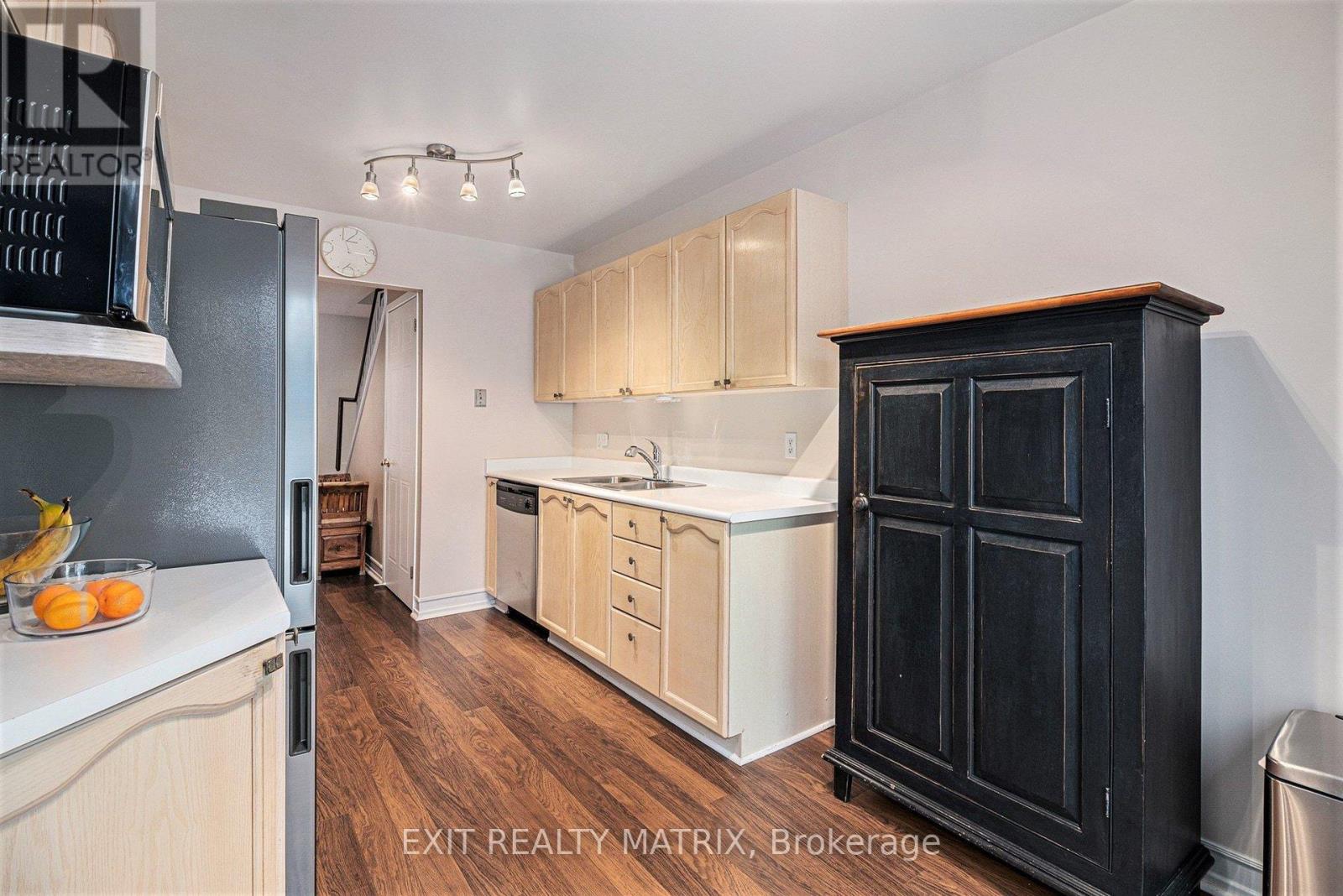 813 Clearcrest Crescent, Ottawa, Ontario  K4A 3E8 - Photo 13 - X12692996