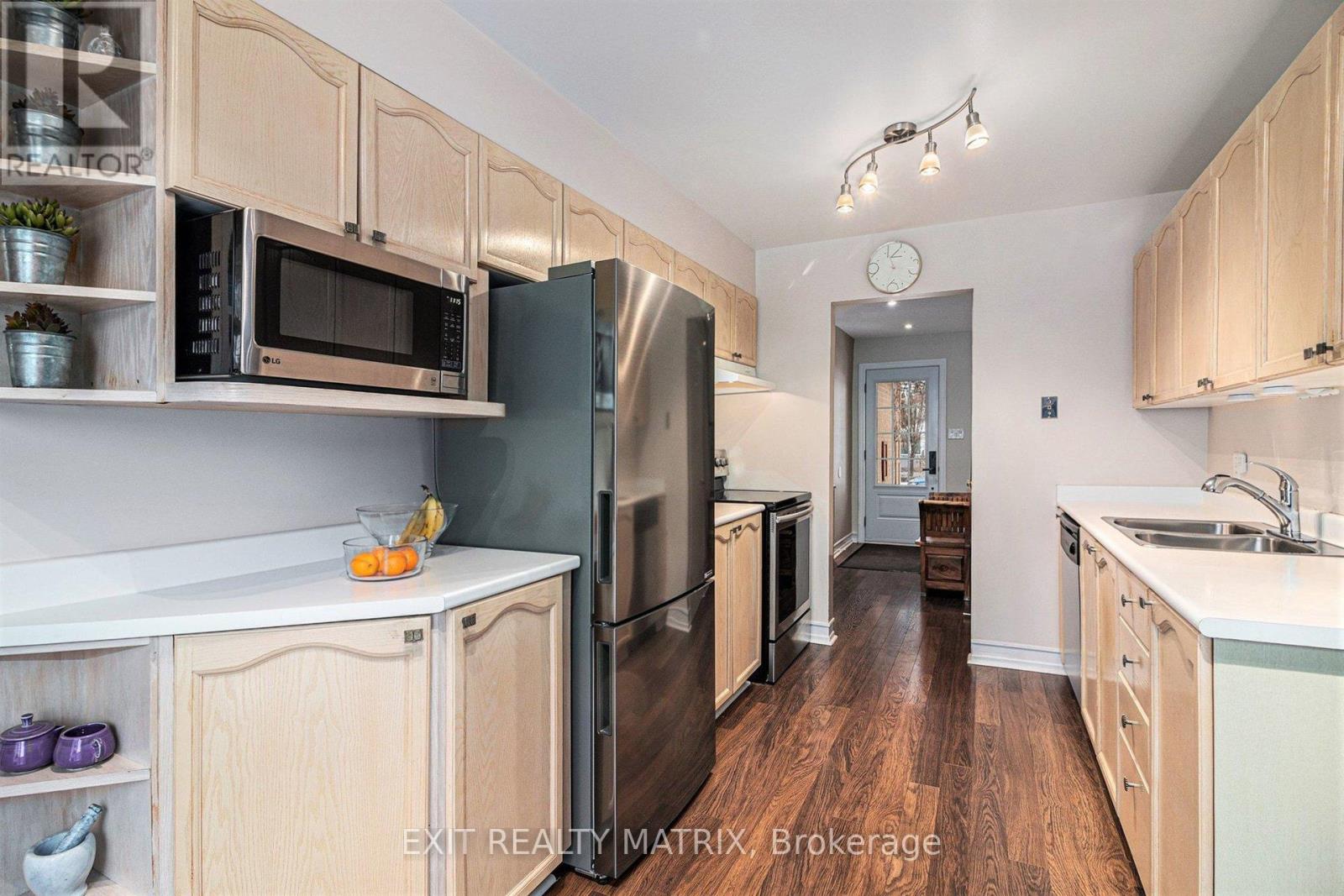 813 Clearcrest Crescent, Ottawa, Ontario  K4A 3E8 - Photo 15 - X12692996