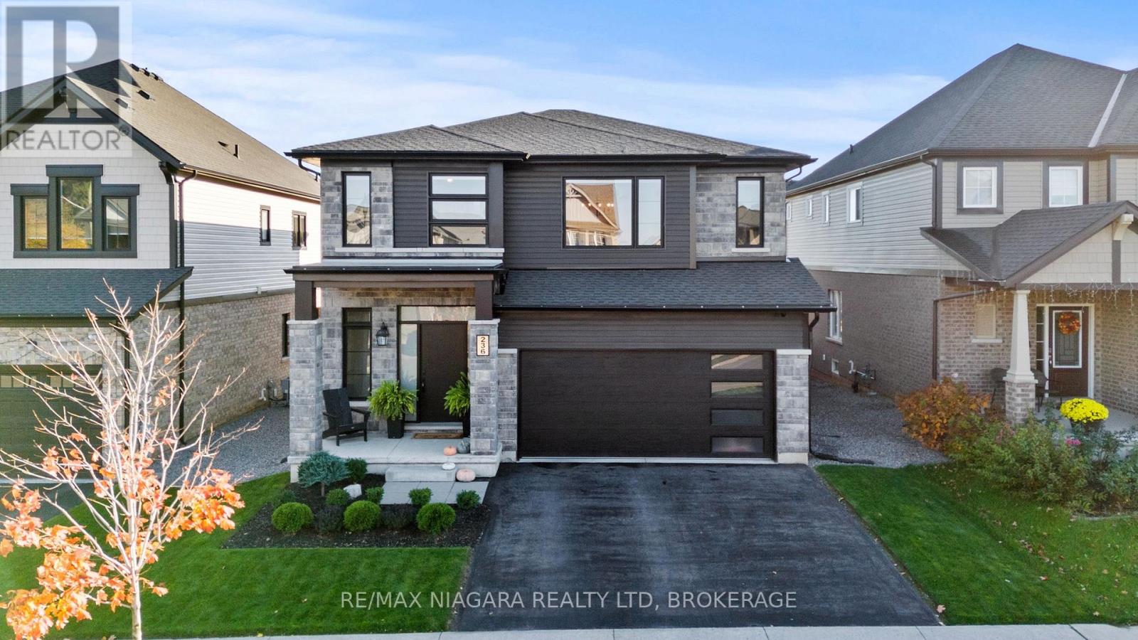 236 Walker Road, Pelham, Ontario  L3B 5N5 - Photo 5 - X12692936