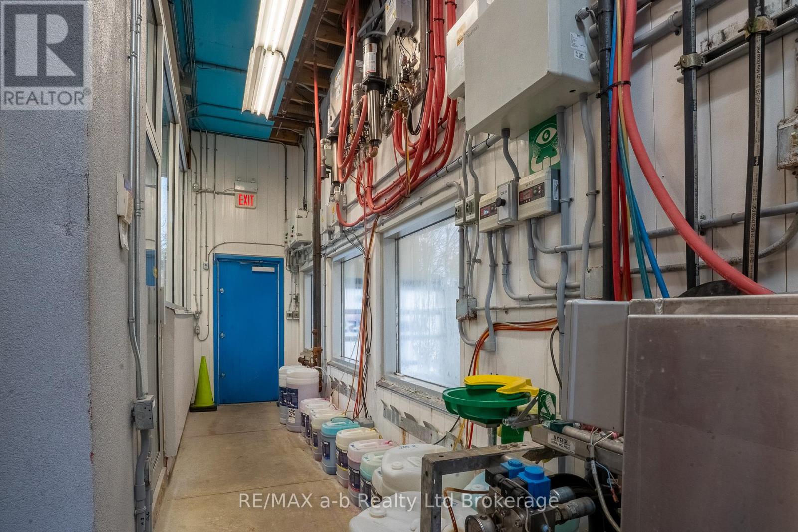 771 Dundas Street, Woodstock, Ontario  N4S 1G1 - Photo 11 - X12692822