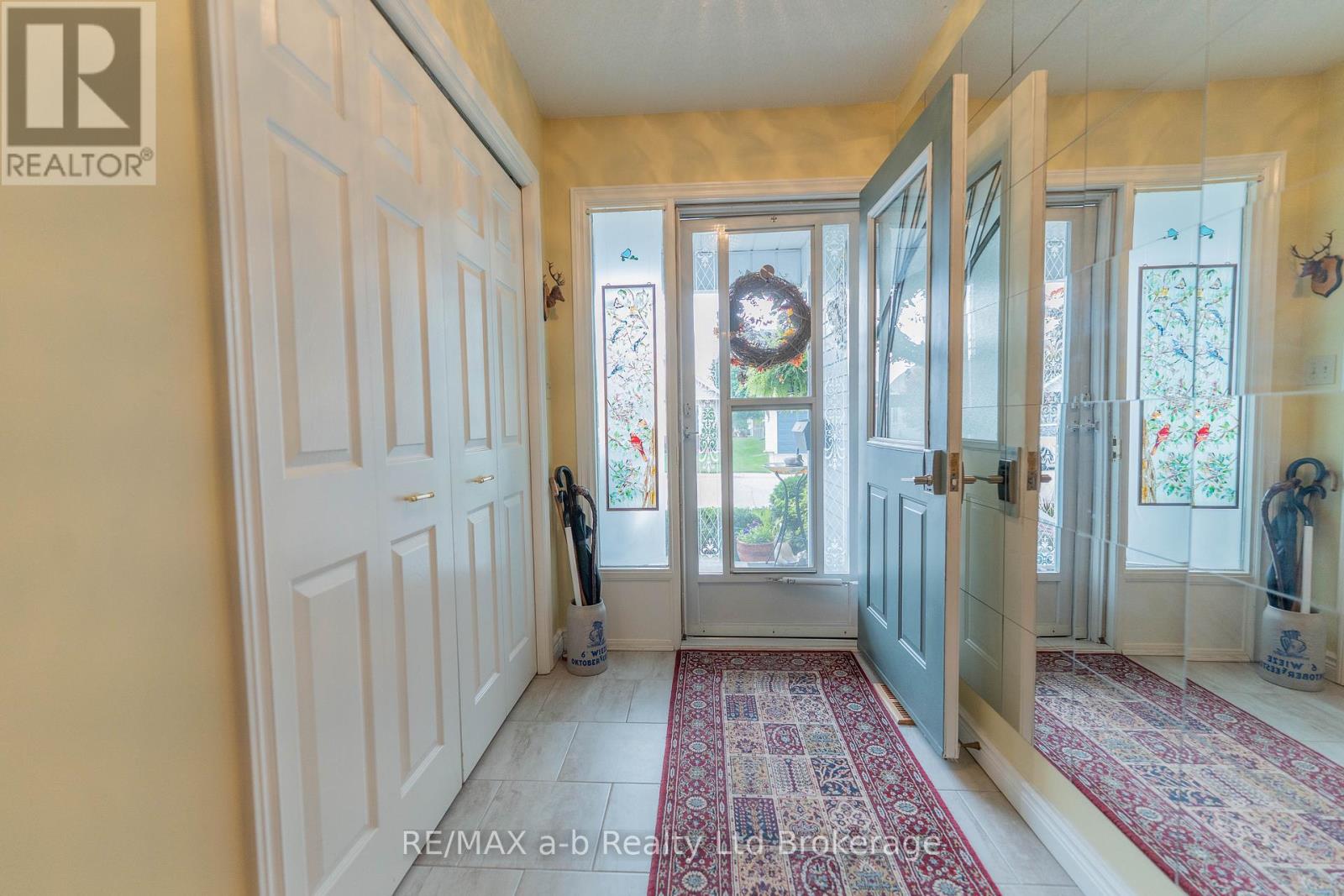 53 Hawkins Crescent, Tillsonburg, Ontario  N4G 5K6 - Photo 4 - X12692898