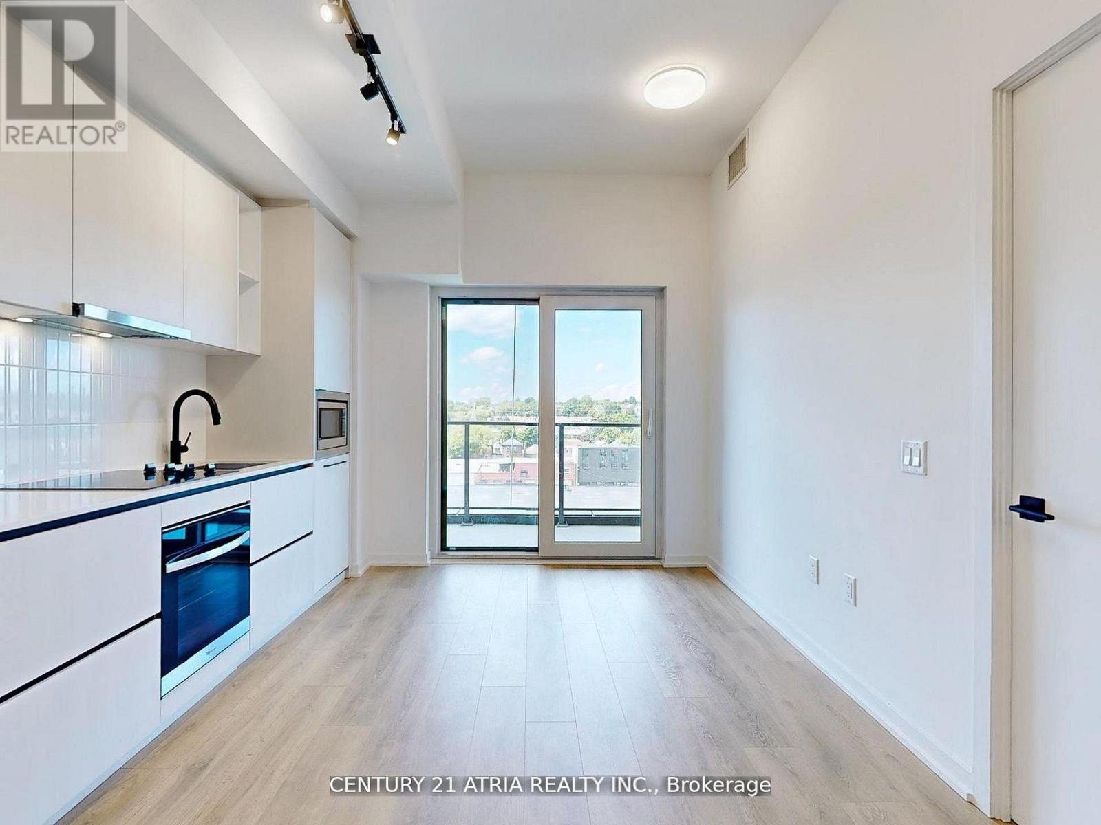 605 - 1285 DUPONT STREET, Toronto, Ontario