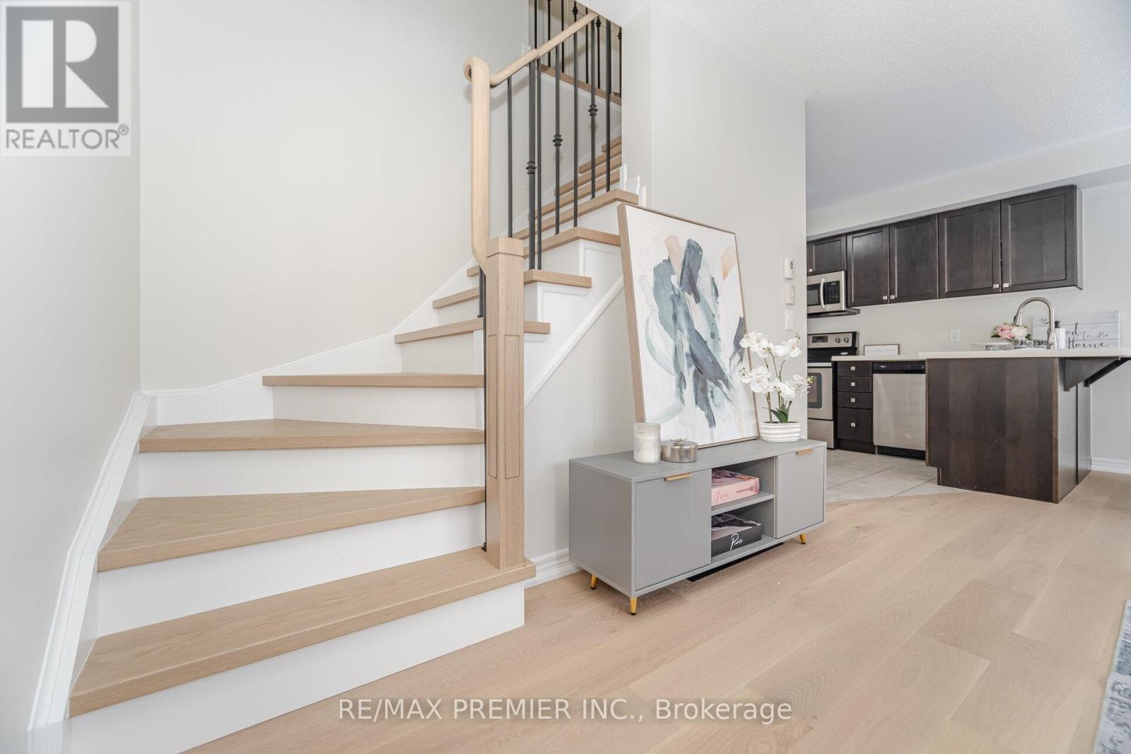 804 Cook Crescent, Shelburne, Ontario  L9V 3V3 - Photo 11 - X12523432