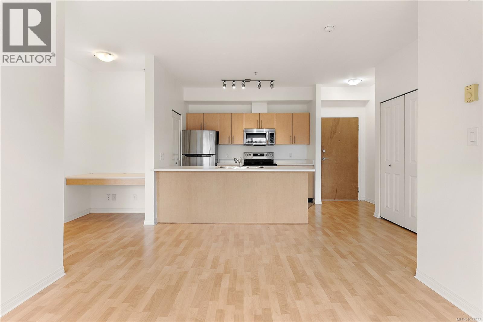 308 1550 Church Ave, Saanich, British Columbia  V8P 2H1 - Photo 14 - 1022922