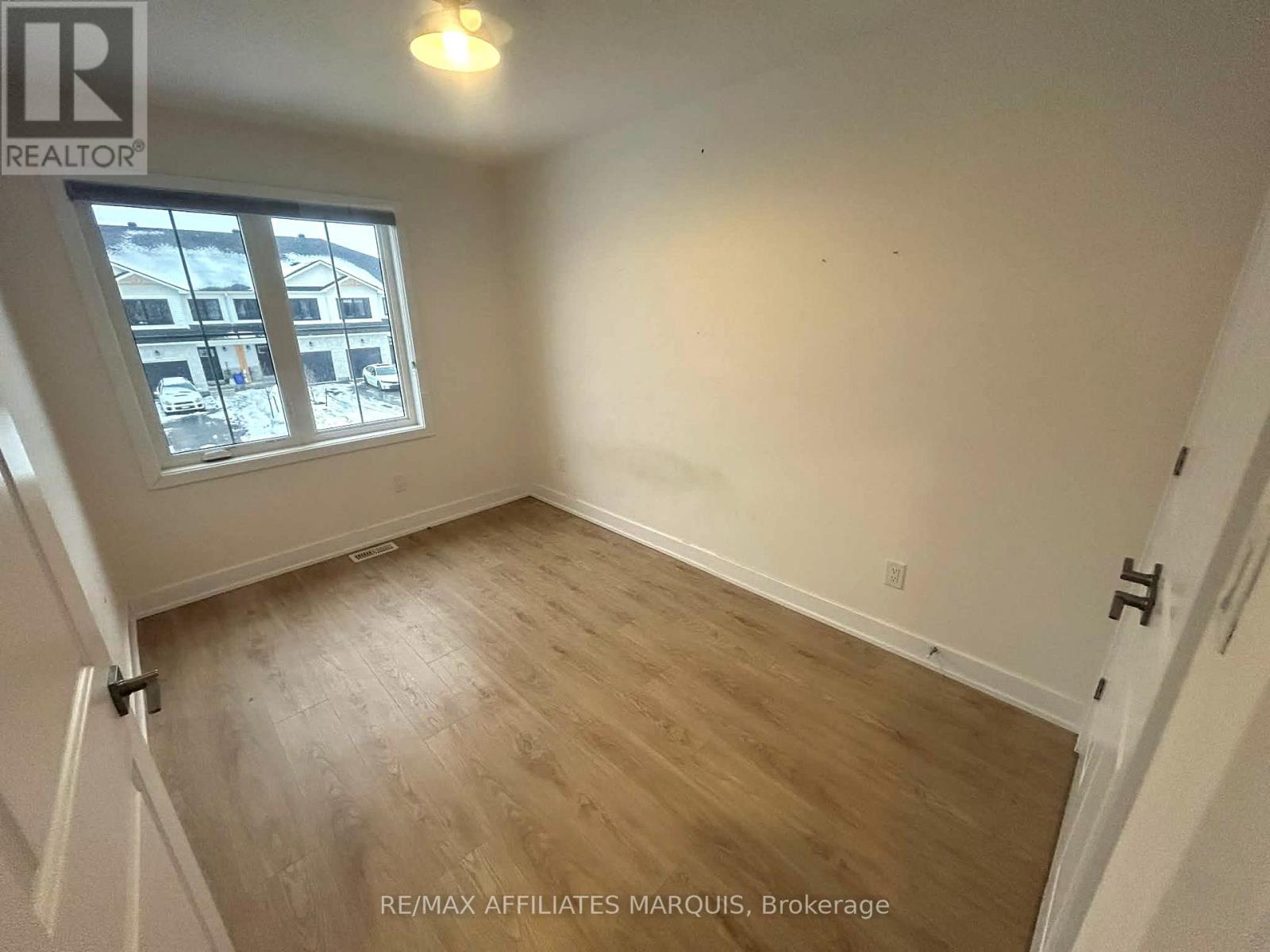 62 Staples Boulevard, Smiths Falls, Ontario  K7A 0A5 - Photo 6 - X12509428