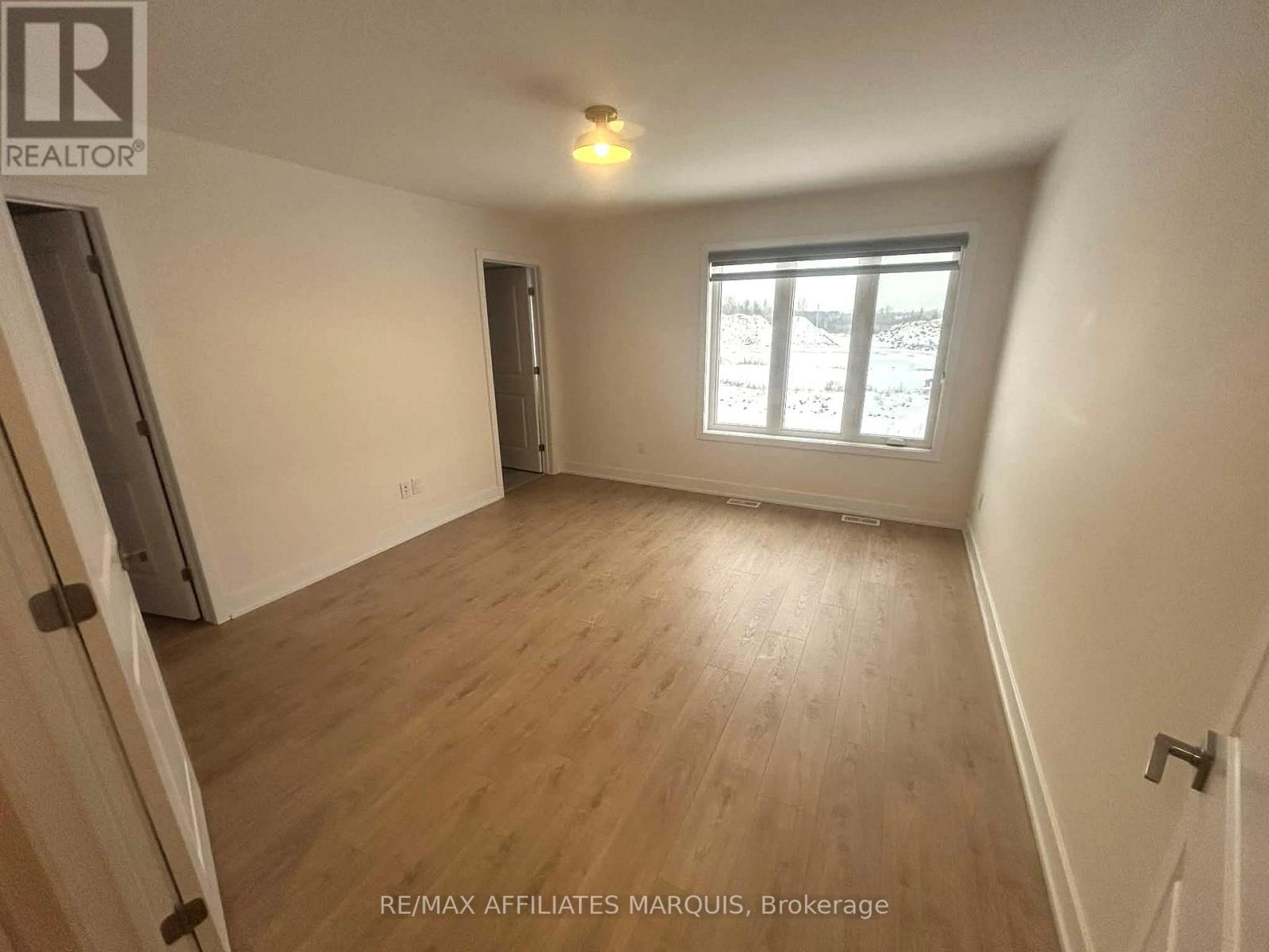 62 Staples Boulevard, Smiths Falls, Ontario  K7A 0A5 - Photo 9 - X12509428