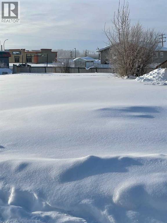 20 Deerglen Trailer Park, High Level, Alberta