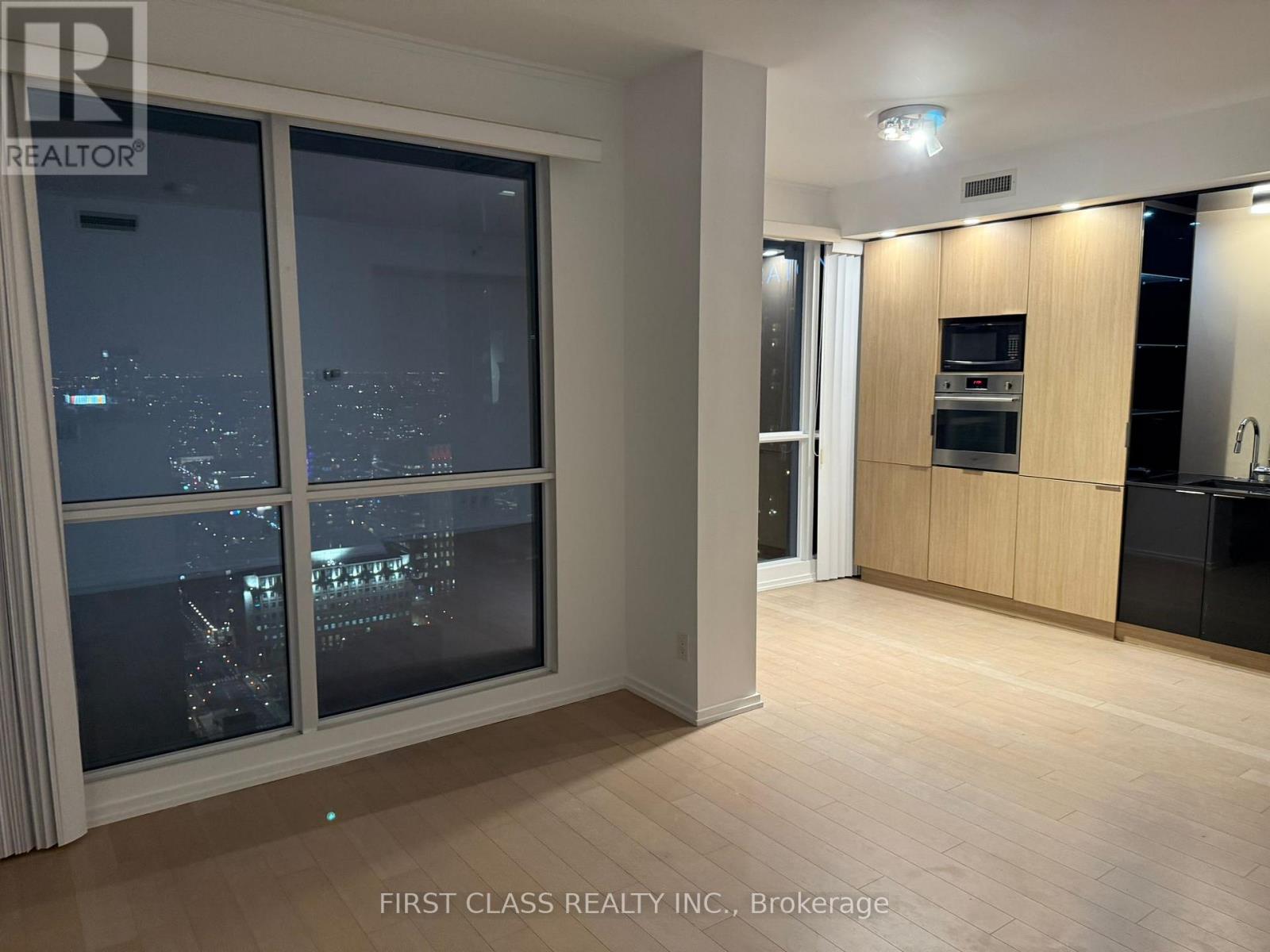 3811 - 70 Temperance Street, Toronto, Ontario  M5H 4E8 - Photo 4 - C12692820