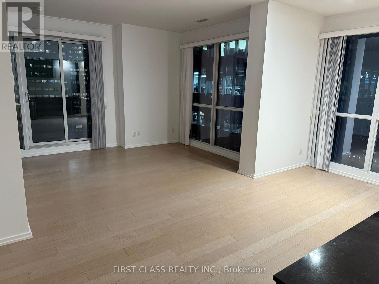 3811 - 70 Temperance Street, Toronto, Ontario  M5H 4E8 - Photo 6 - C12692820