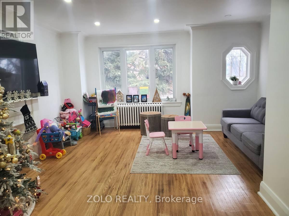 3 - 344 Northcliffe Boulevard E, Toronto (Oakwood Village), Ontario  M6E 3L1 - Photo 2 - C12692856