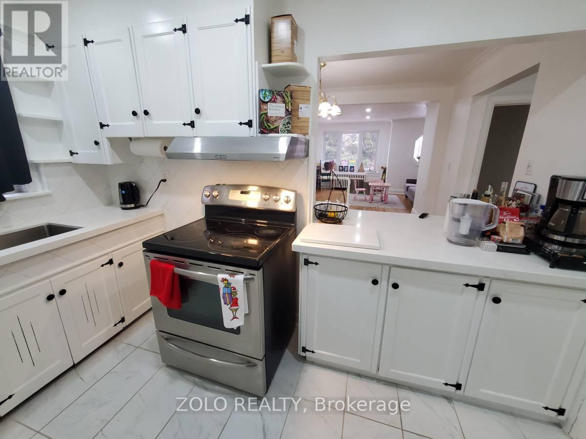 3 - 344 Northcliffe Boulevard E, Toronto (Oakwood Village), Ontario  M6E 3L1 - Photo 5 - C12692856