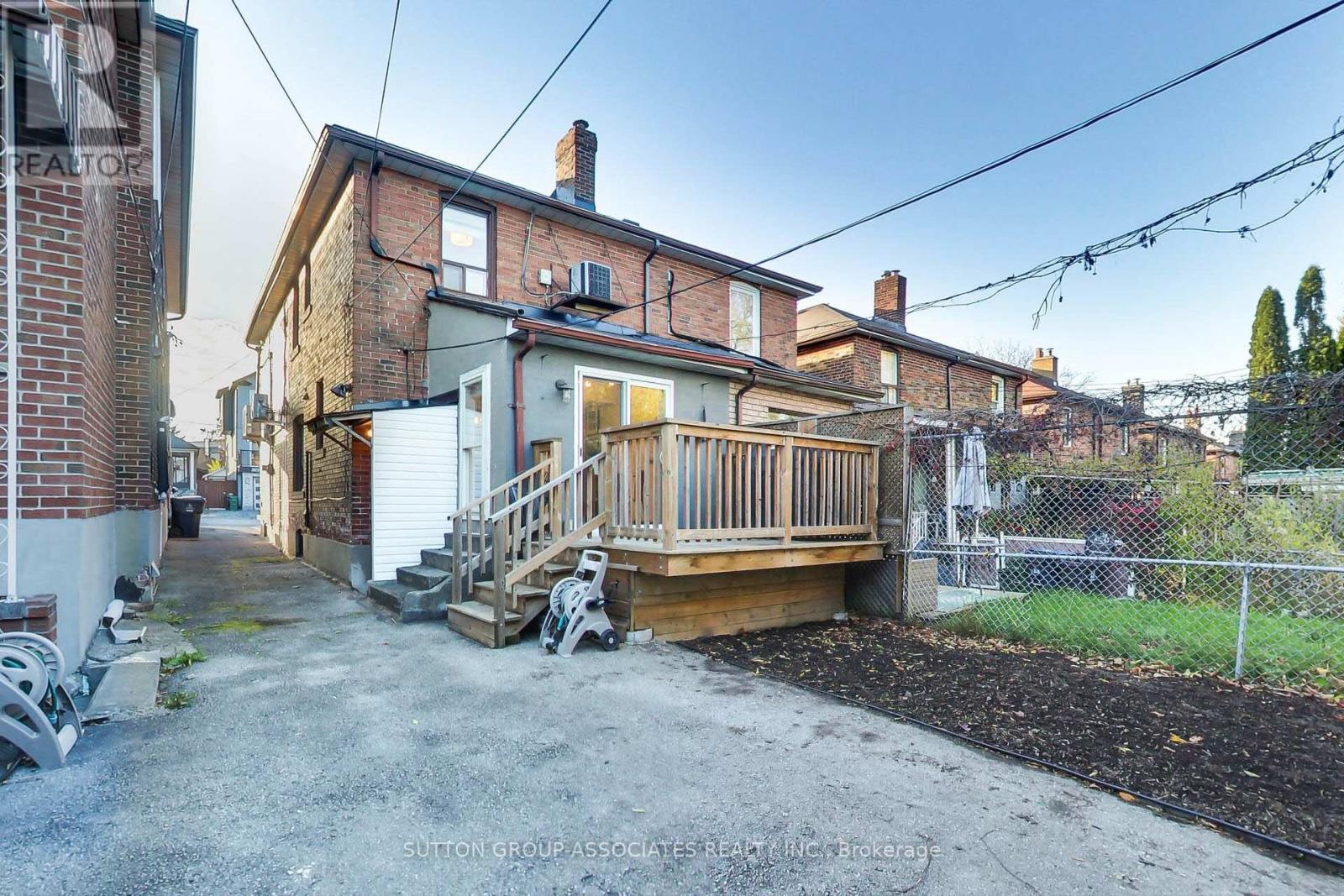 315 Atlas Avenue, Toronto, Ontario  M6C 3P8 - Photo 28 - C12692872