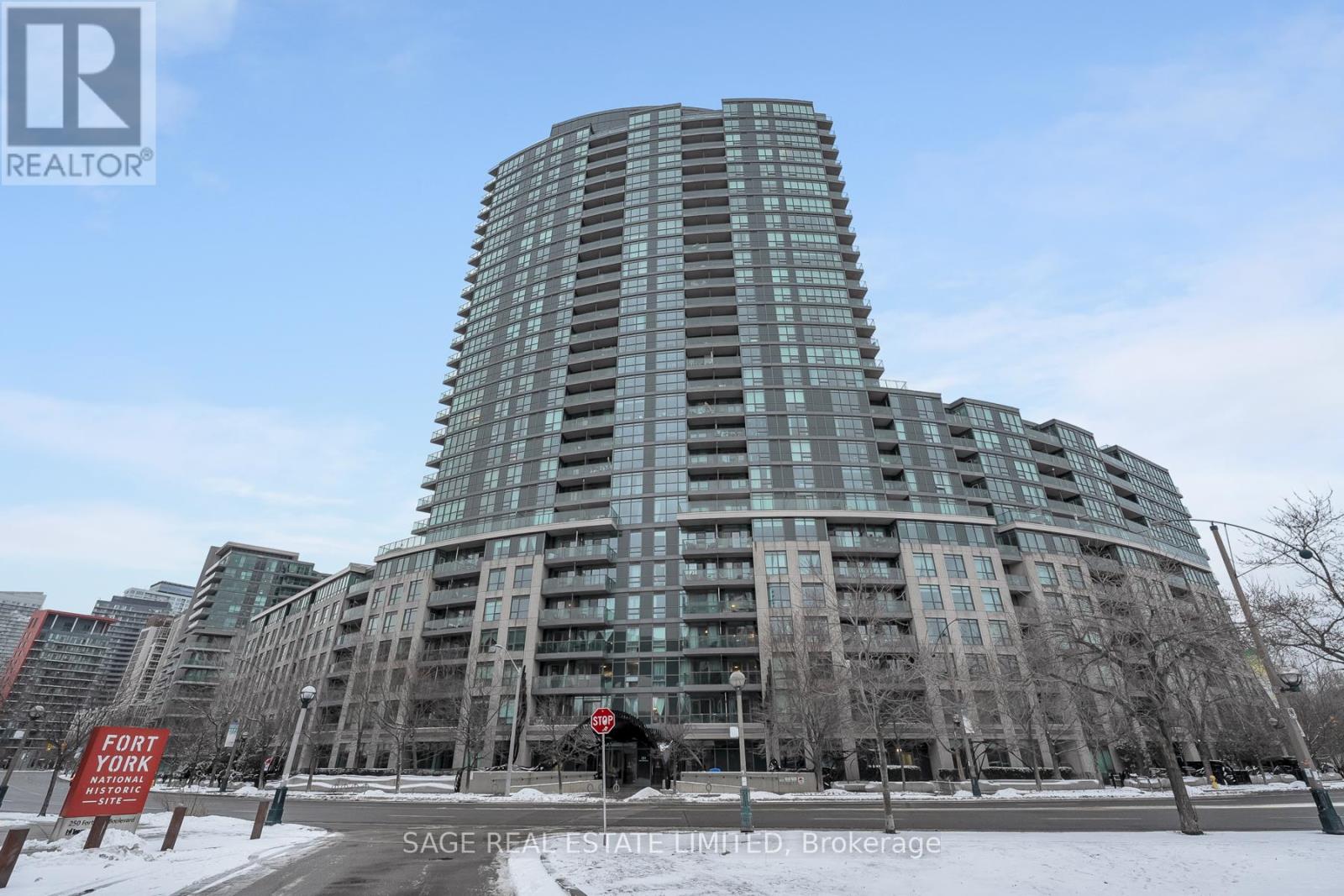 108 - 231 FORT YORK BOULEVARD, Toronto, Ontario