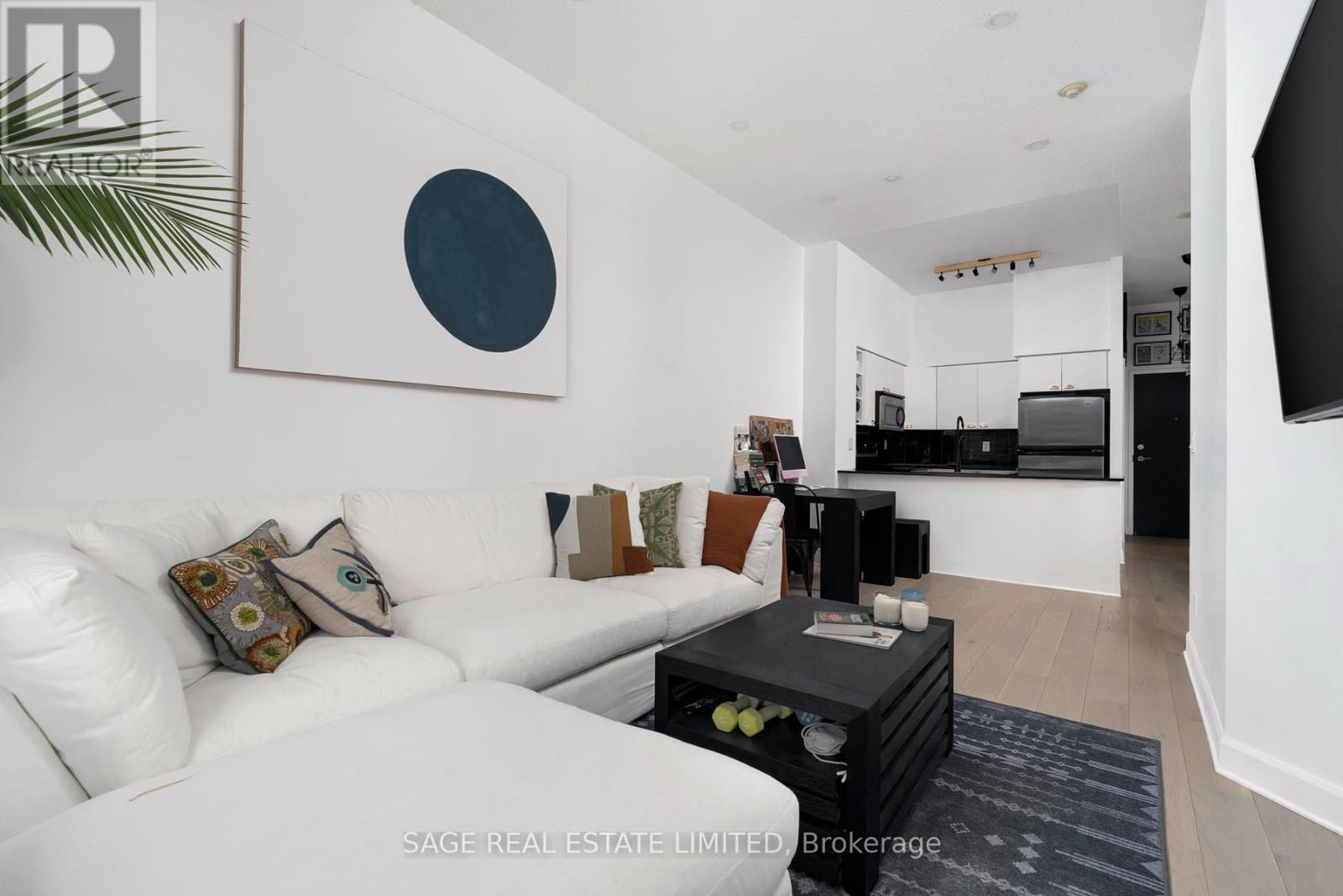 108 - 231 Fort York Boulevard, Toronto, Ontario  M5V 1B2 - Photo 14 - C12692876