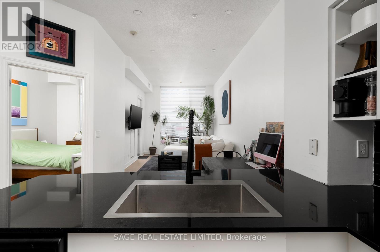 108 - 231 Fort York Boulevard, Toronto, Ontario  M5V 1B2 - Photo 8 - C12692876