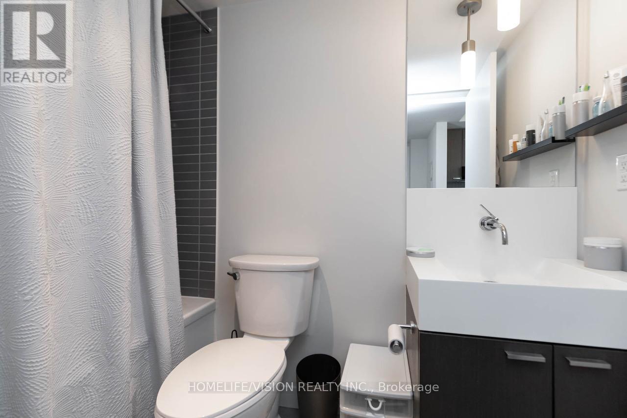 1009 - 110 Charles Street E, Toronto, Ontario  M4Y 1T5 - Photo 15 - C12692896