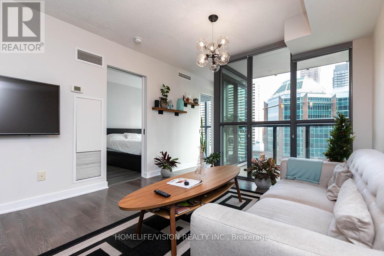 1009 - 110 Charles Street E, Toronto, Ontario  M4Y 1T5 - Photo 6 - C12692896