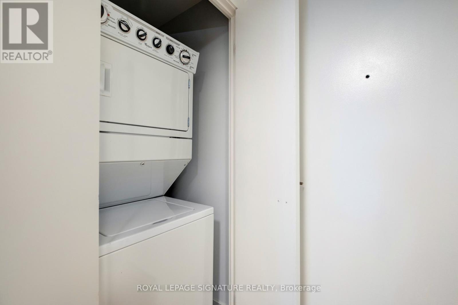 704 - 32 Camden Street, Toronto, Ontario M5V 0G4 - Photo 15 - C12692902