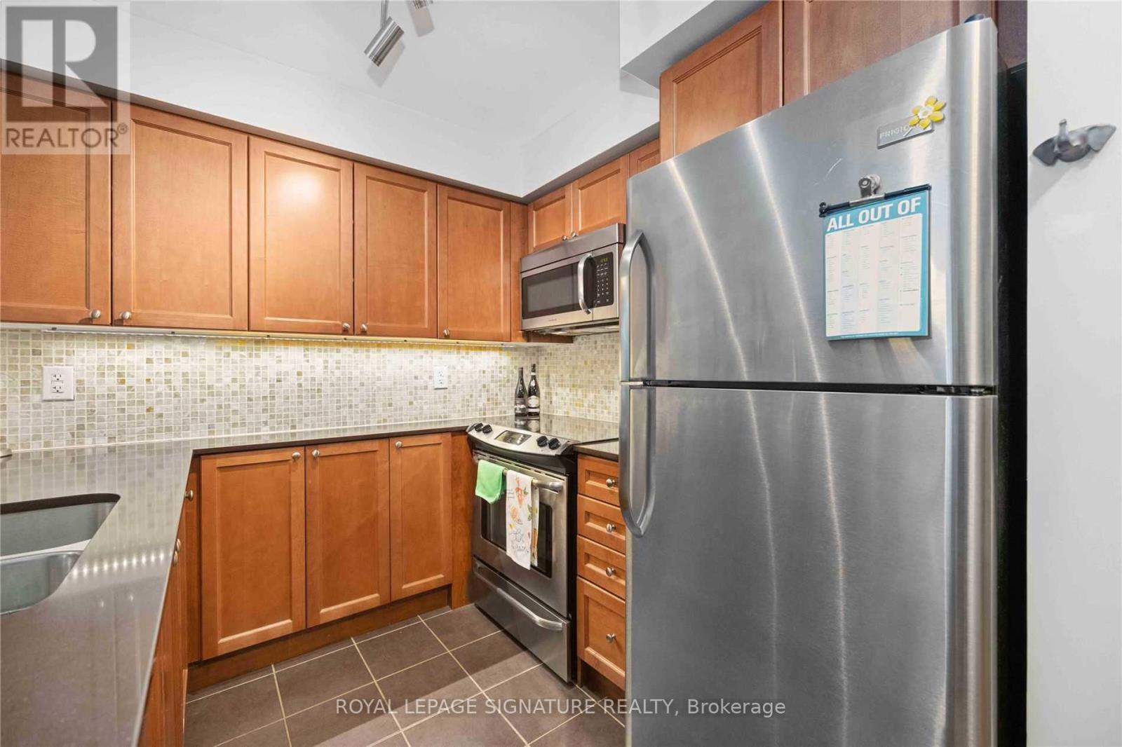 252 - 525 Wilson Avenue, Toronto, Ontario  M3H 1V1 - Photo 17 - C12692940