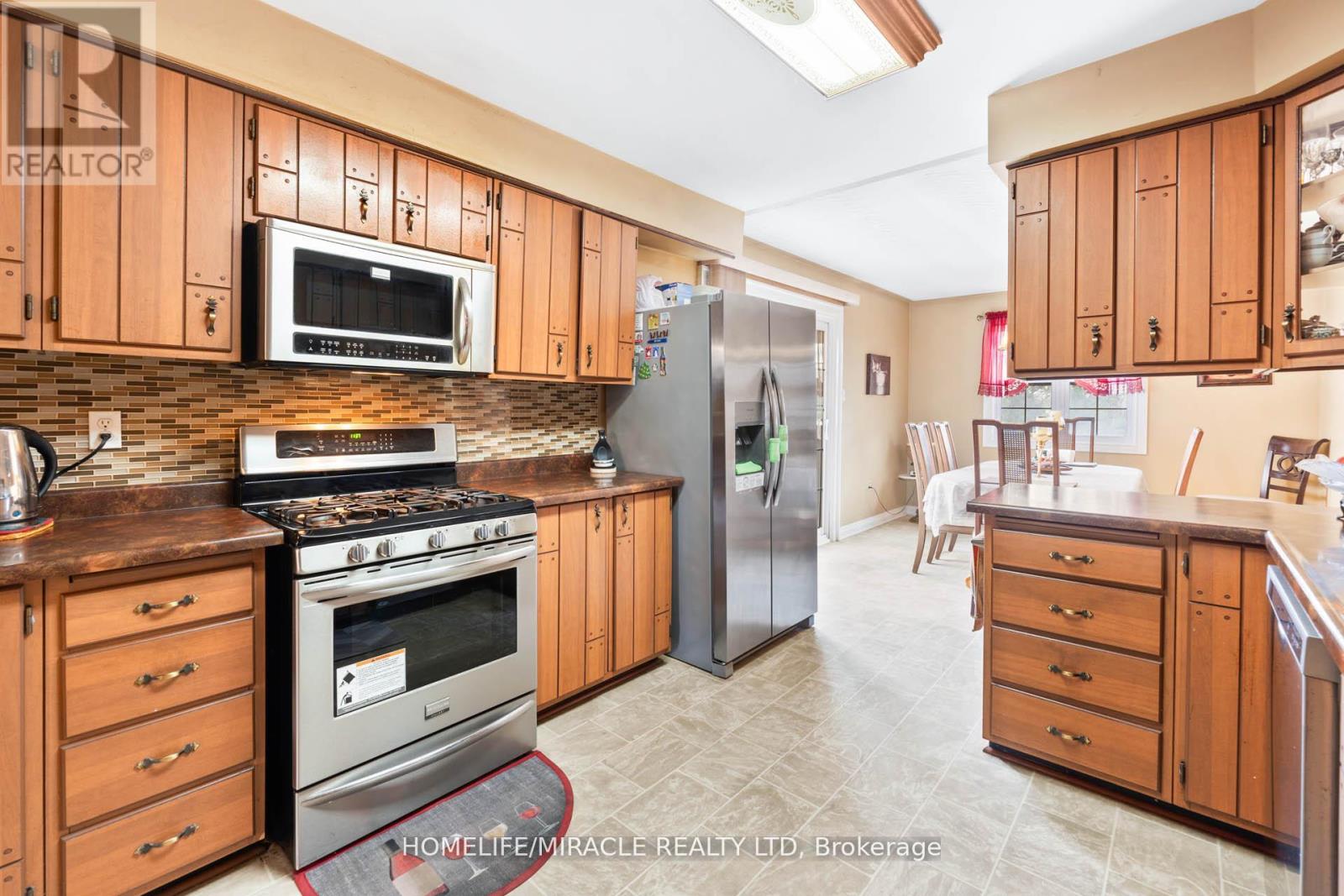 73 Garrard Road, Whitby, Ontario  L1N 3K4 - Photo 10 - E12693002